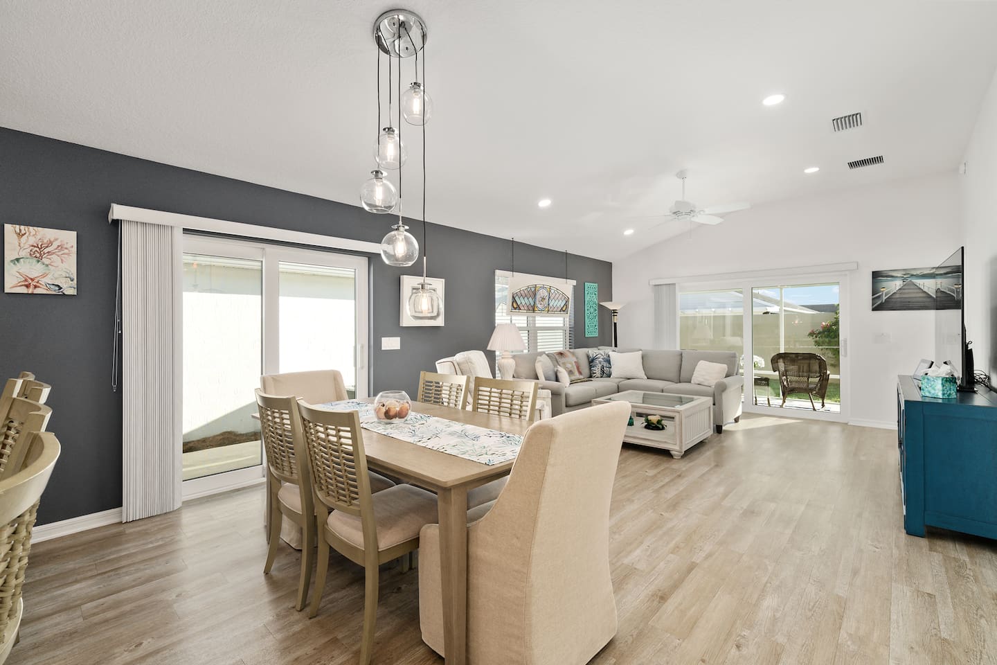 Elegant dining room seating for 6!