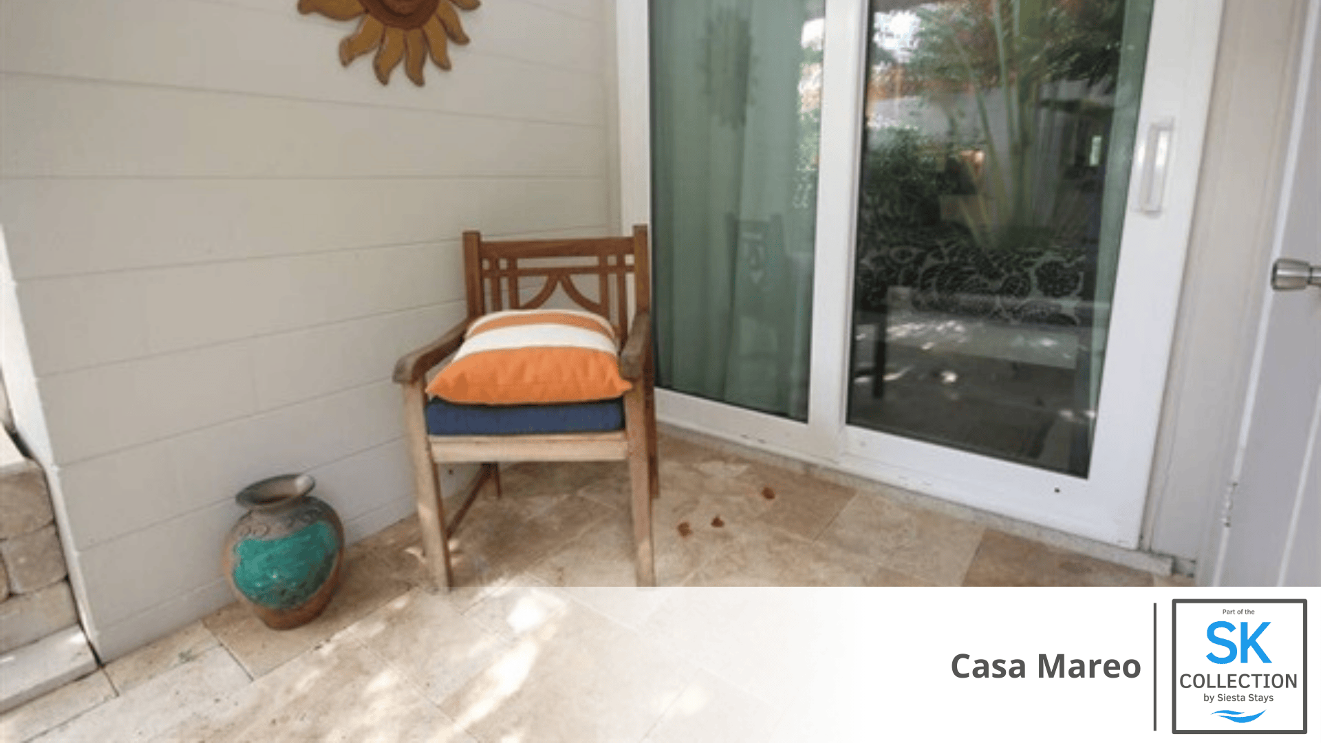 Seating off of Master w/Laundry Access