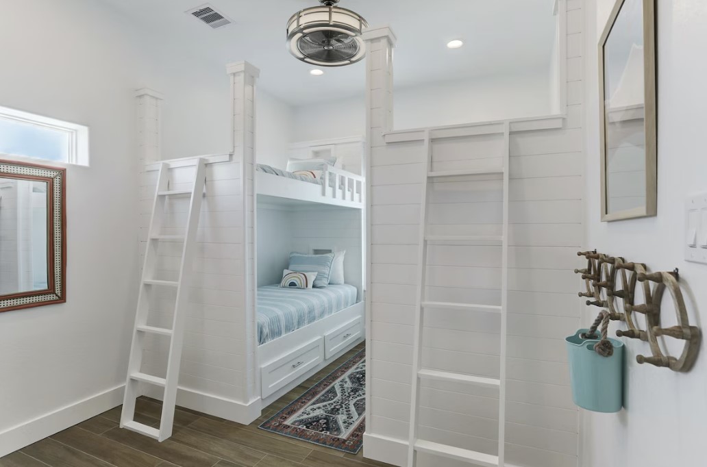 26642d59477145d092a899e903a0fef3 | Beachhouse | Texas | TX | Vacation Homes | Galveston | Crystal Beach | Kokomo | Breezy Days | Beachfront Elegance | Sunrise Serenity | Southern Sands Property Management, LLC