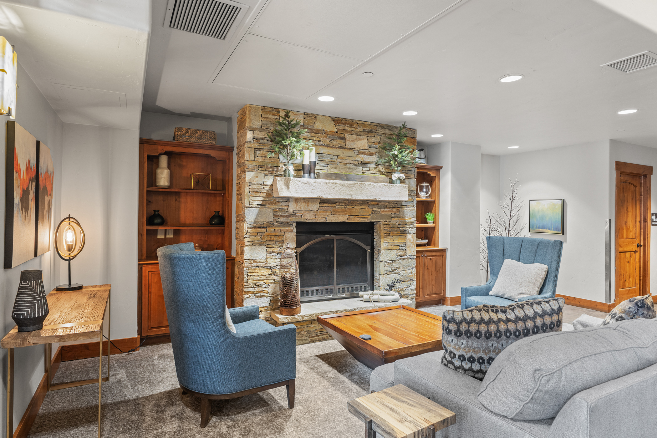 Communal Living Room in Bear Lodge