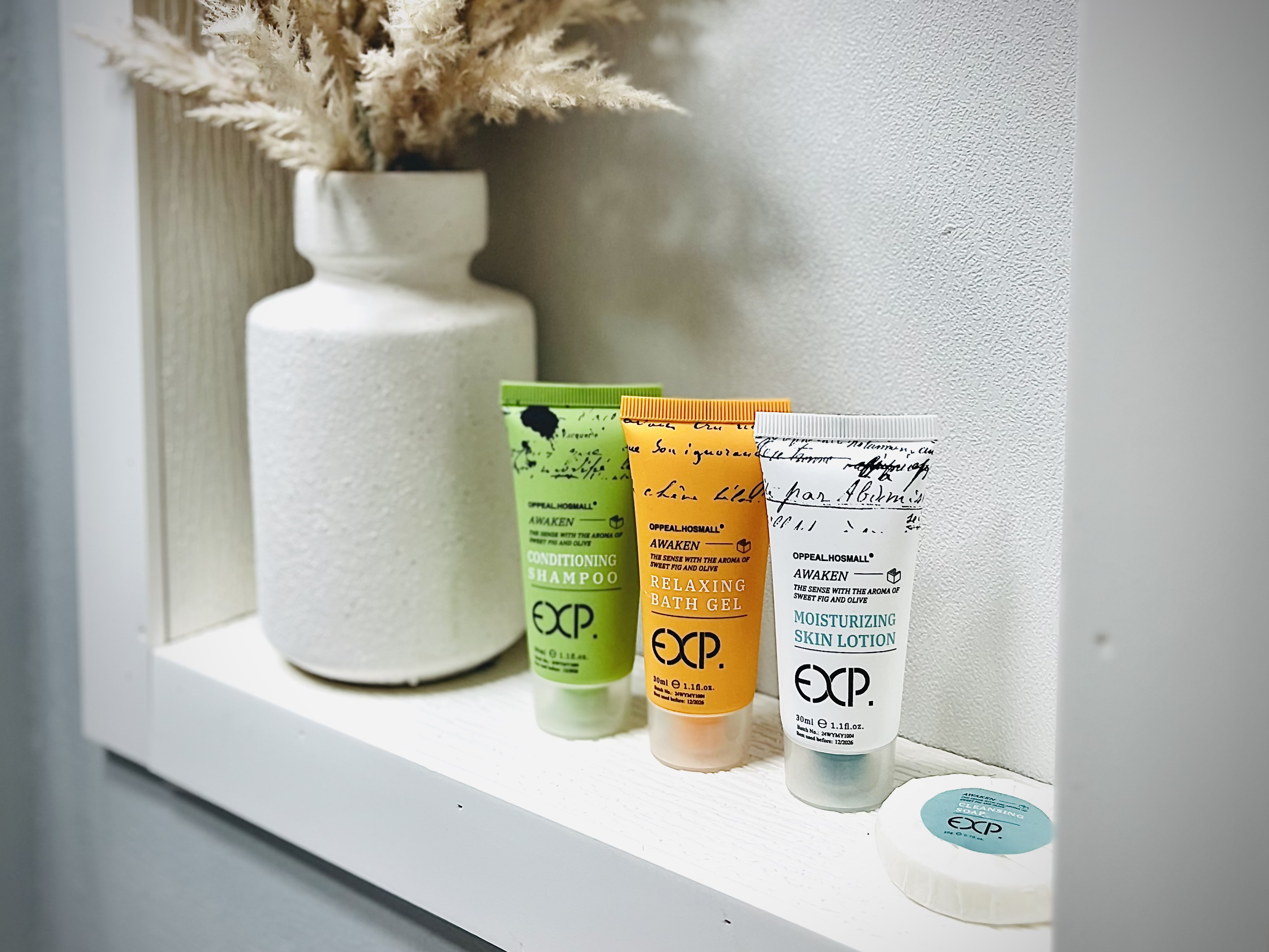 Fresh and spotless bathroom for your comfort.