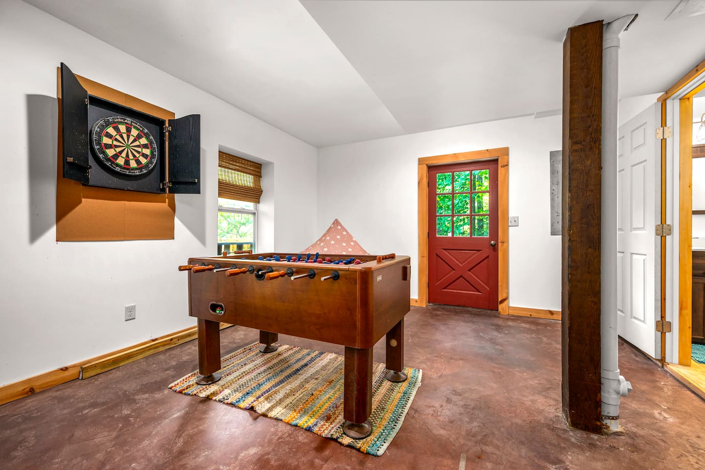 Lower level of the cabin - entertainment area