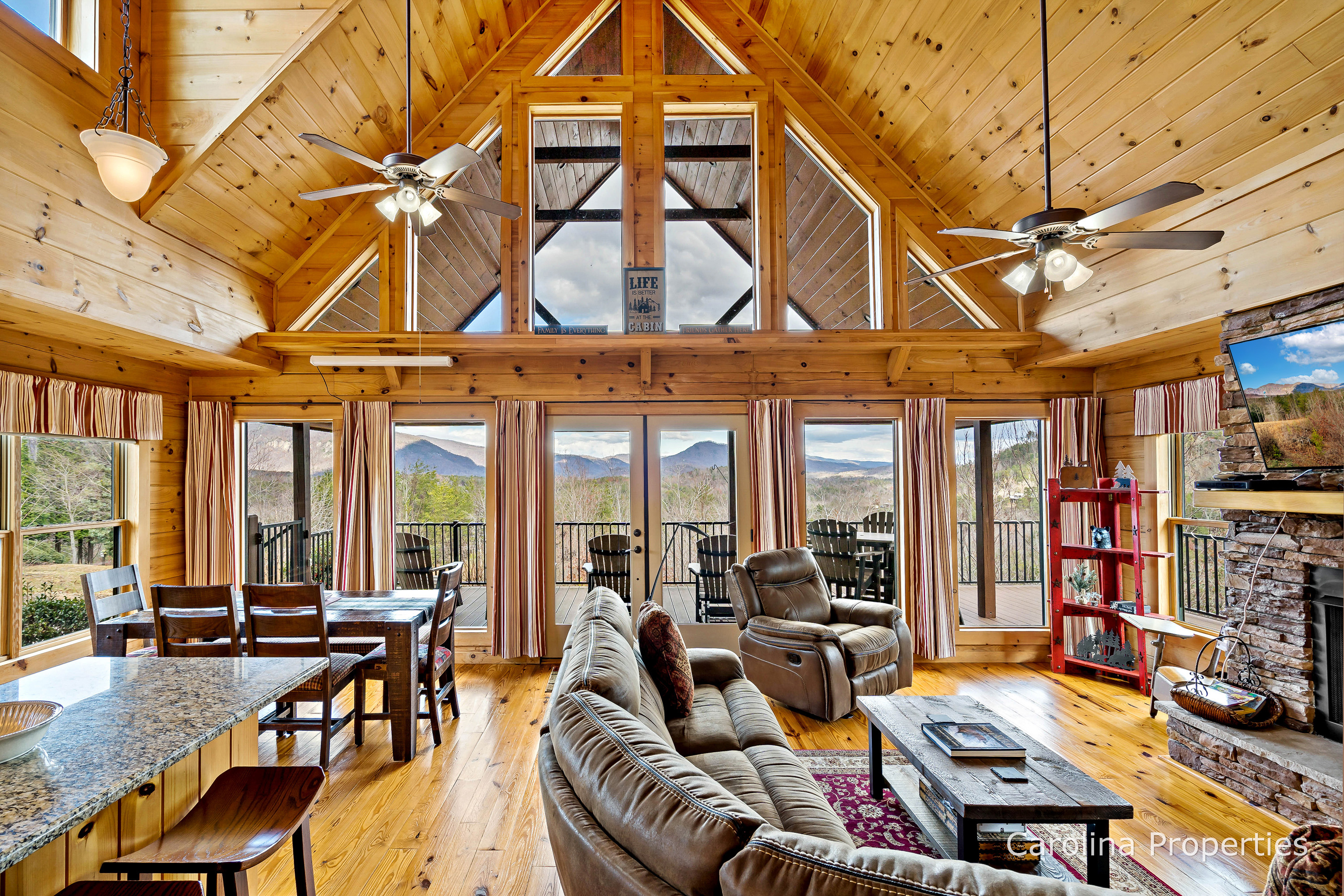Cozy Bear Lodge — Mill Spring, NC — vacation rental