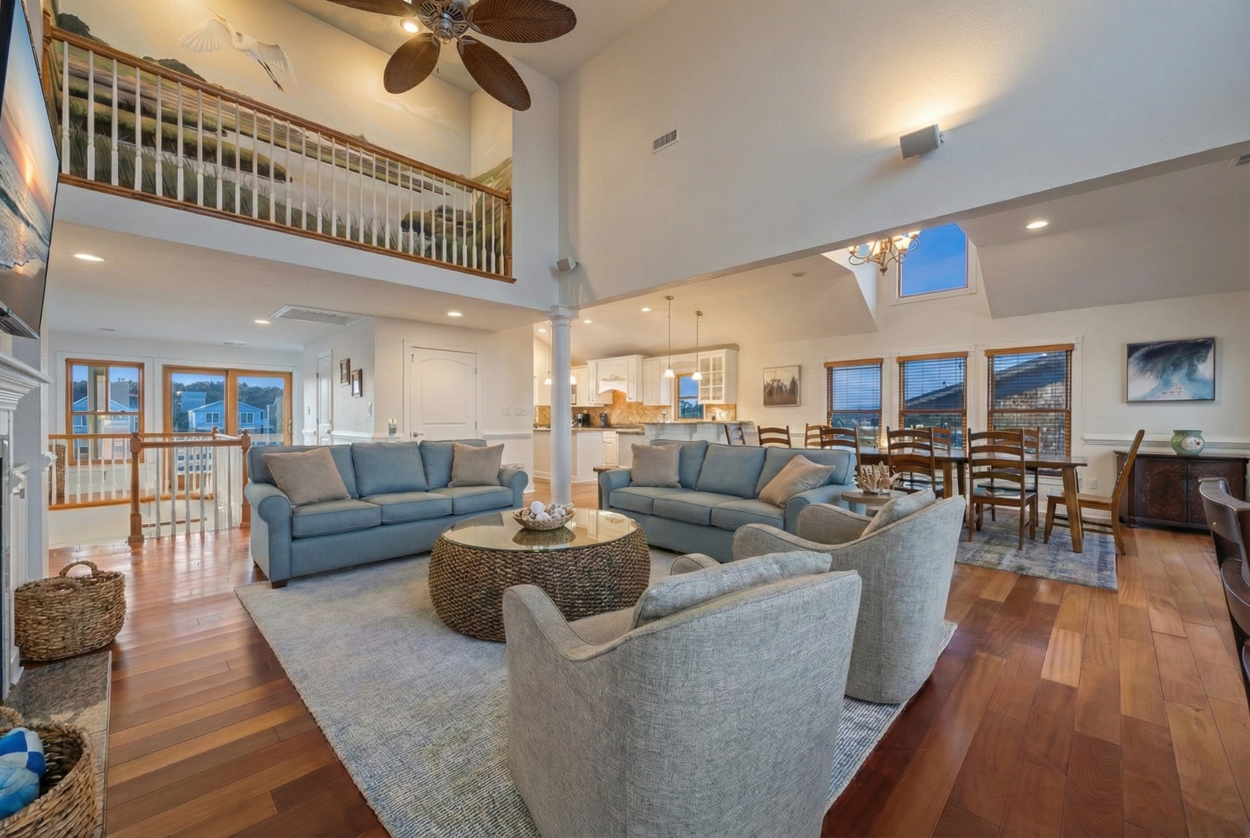 Angler's Retreat — Lounge