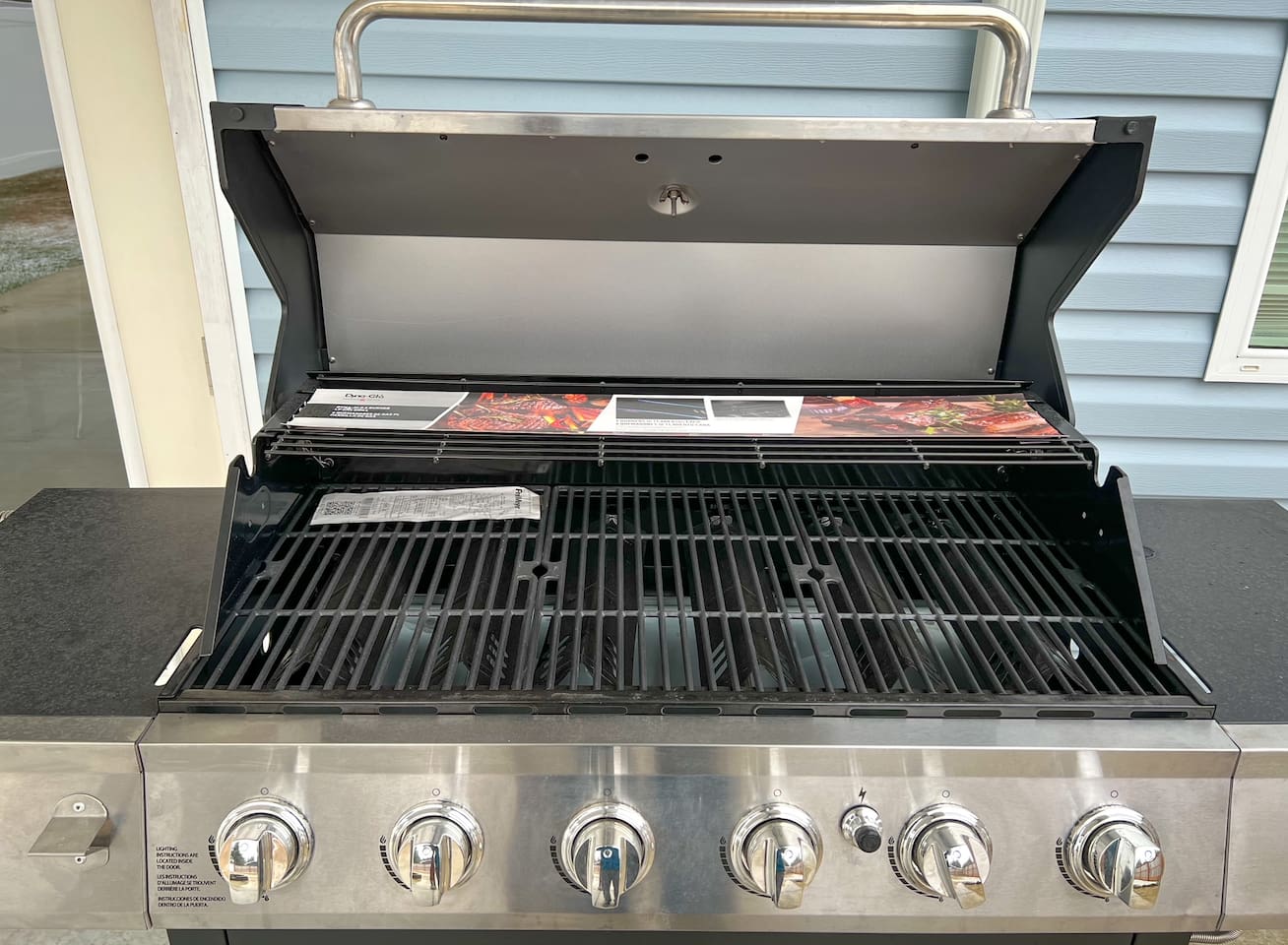 6 Burner BBQ for those that love to grill. 