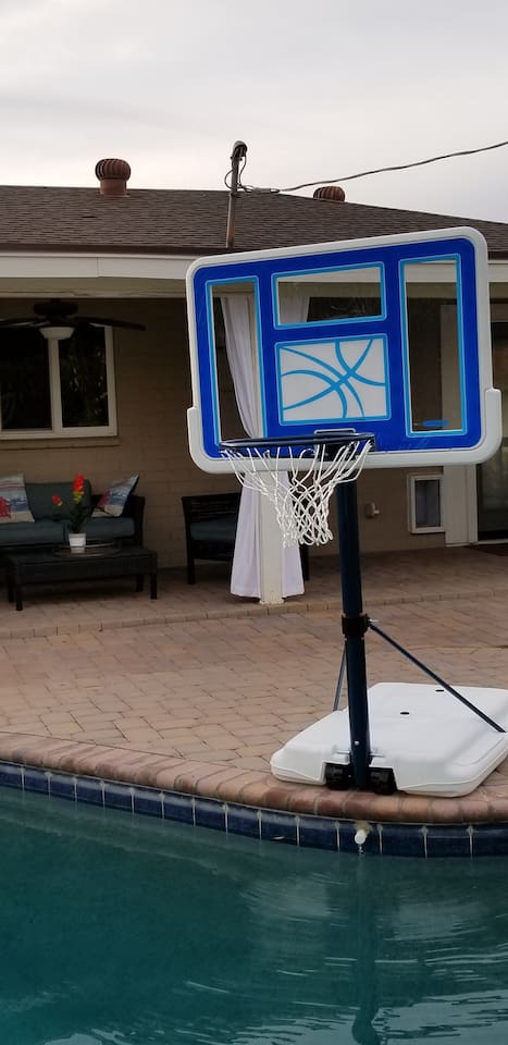 Pool House Basketball