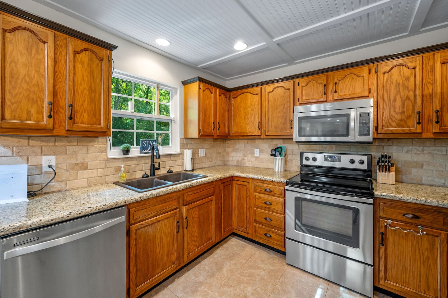 Fully Stocked Kitchen