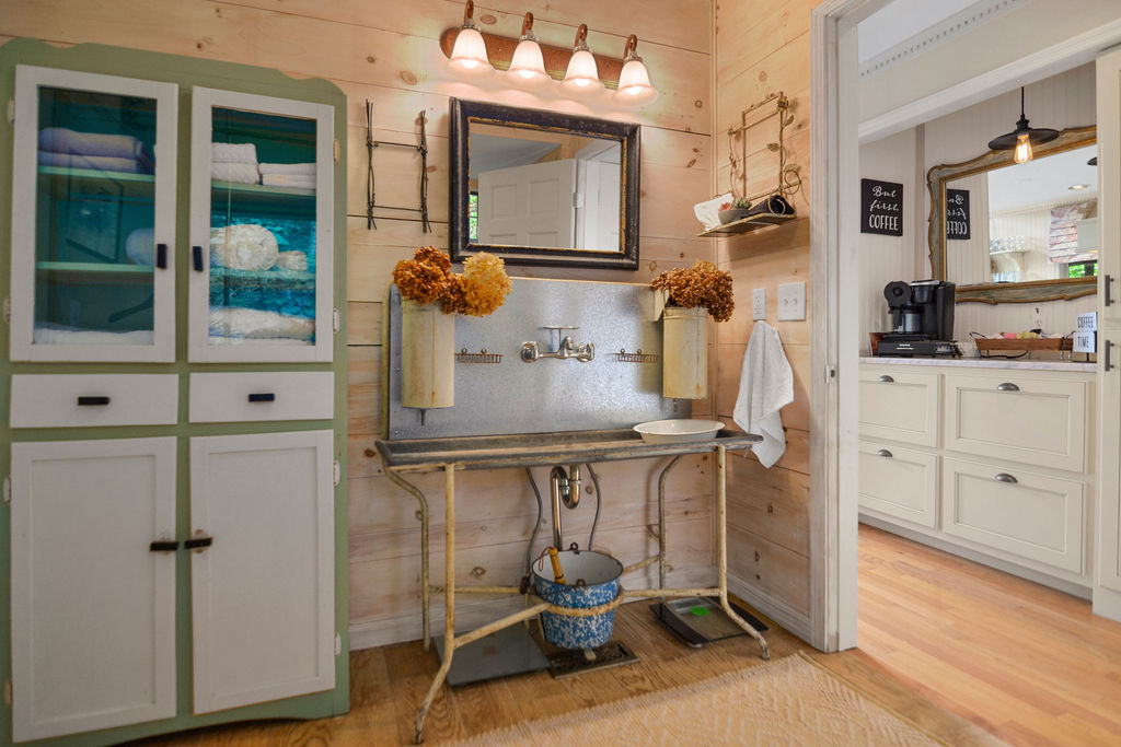 Master Bathroom with Rain Shower and Heated Floors