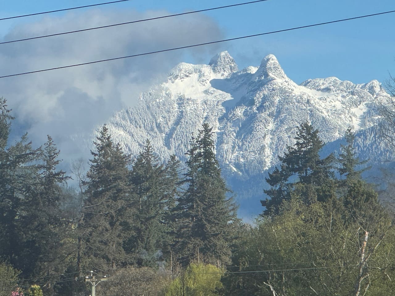 Twin Sister's (Ch'ich'iyúy Elxwíkn) mountains_ view from third floor bedroom