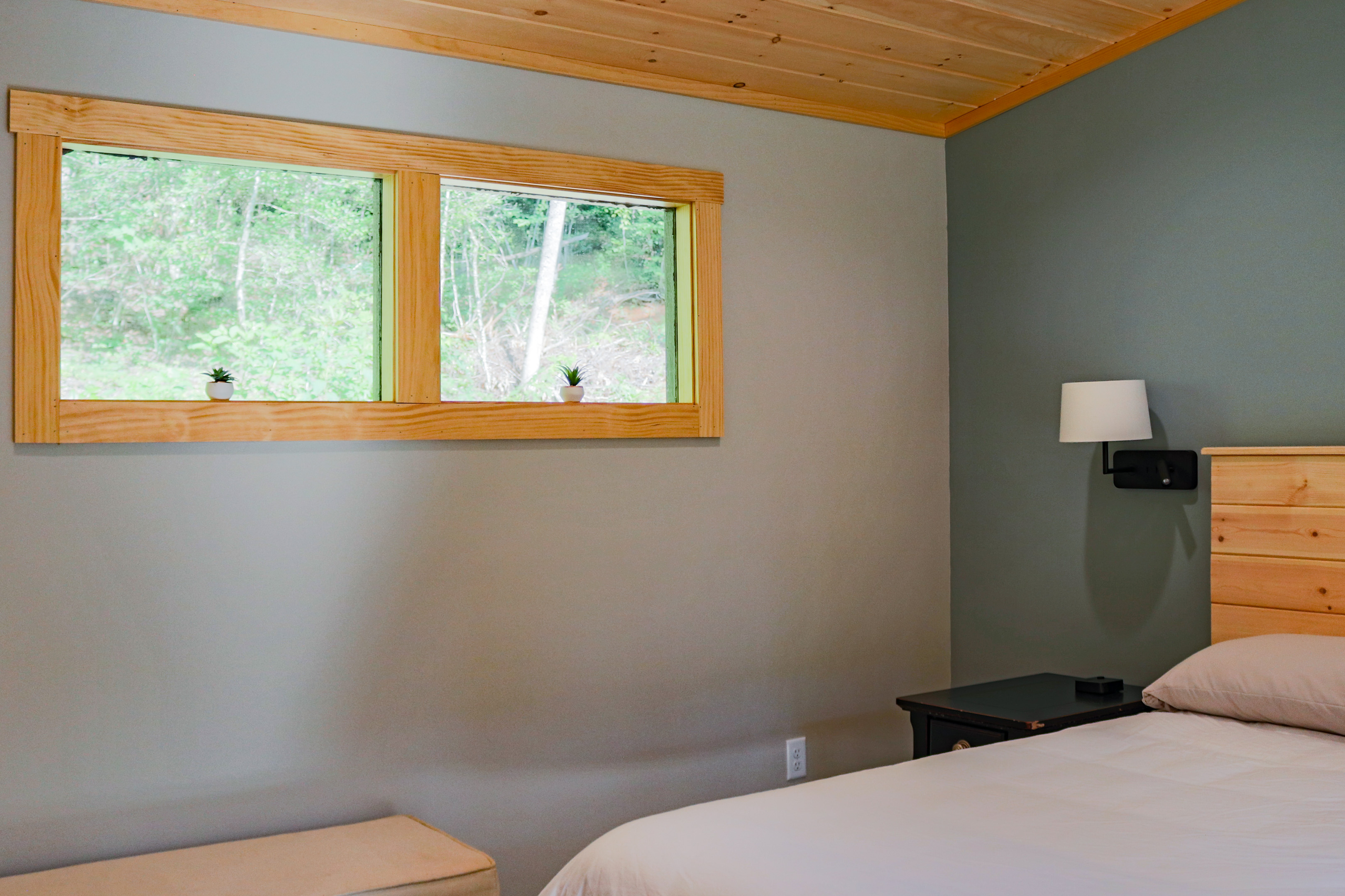 treehouse feel with the windows in the back