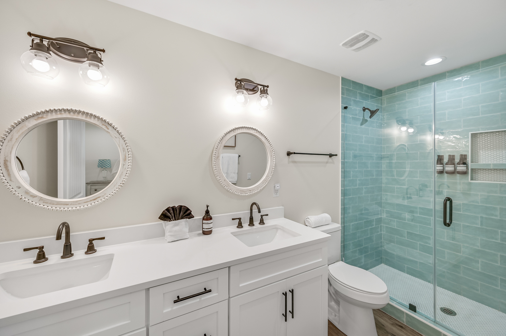 King Suite #7: Private Bathroom (third floor)