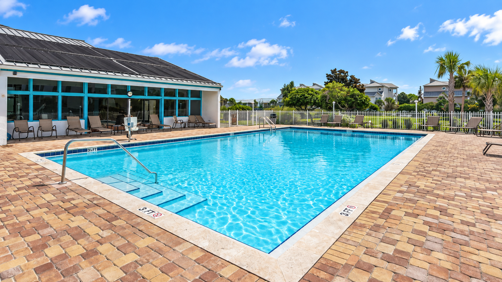 The community pool is just a few steps away from the backyard! 