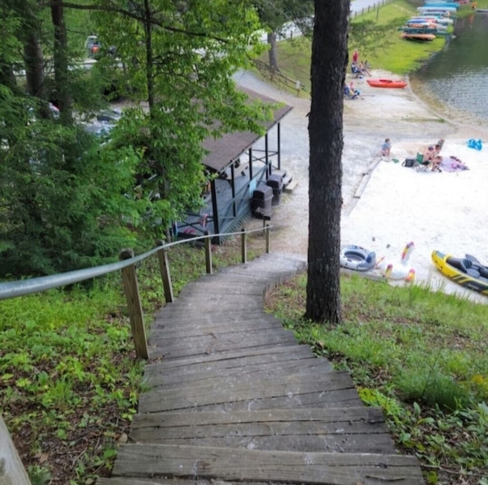 Acces to private beach, lakes and river.