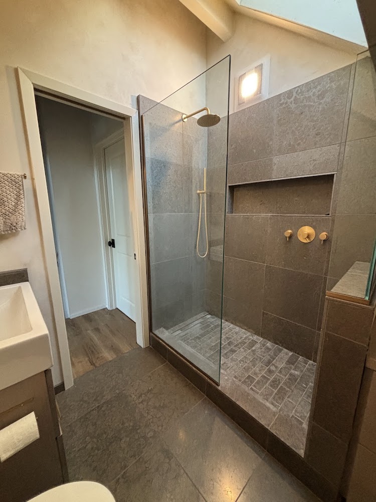 Upstairs bathroom