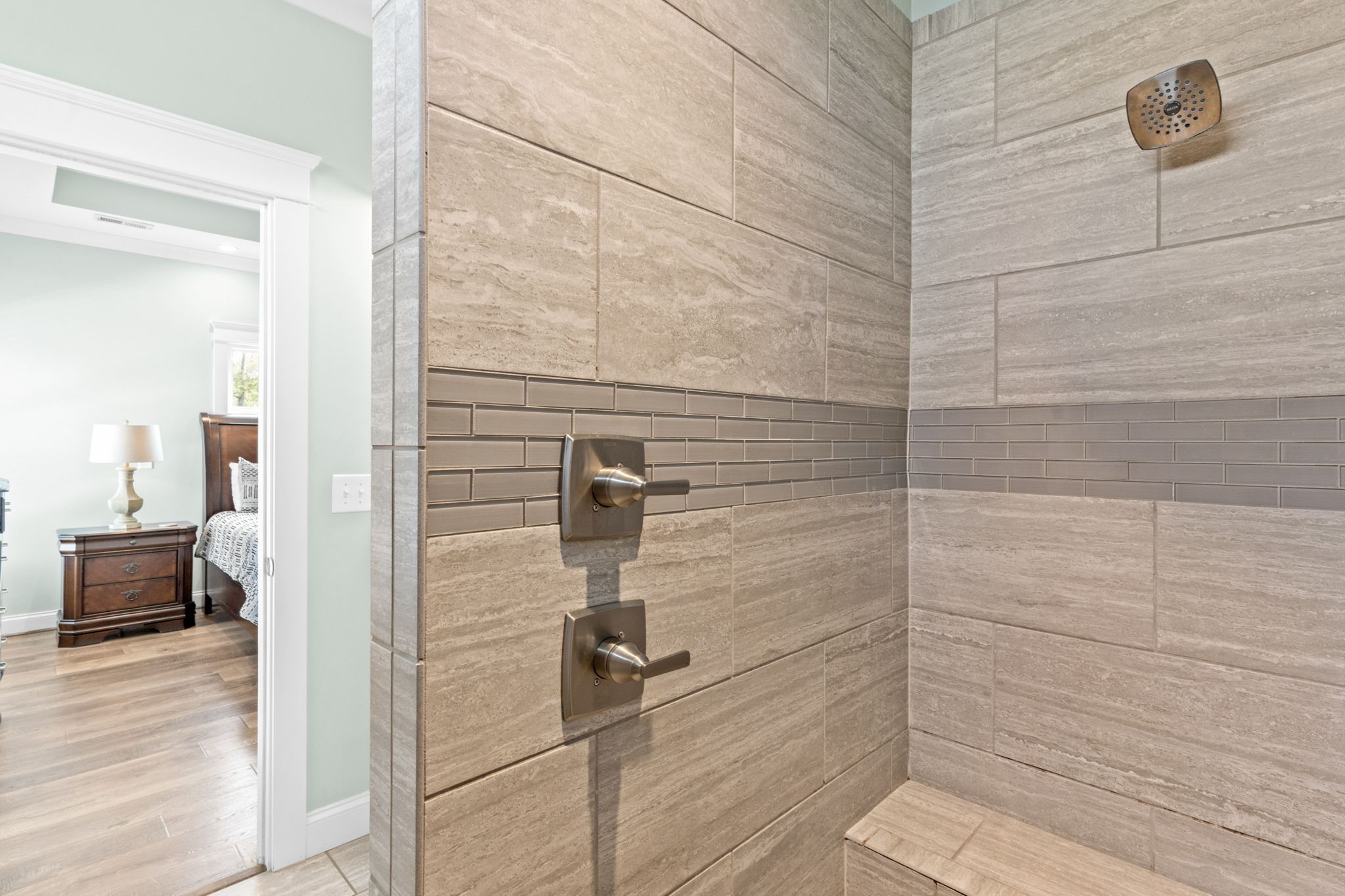Ensuite