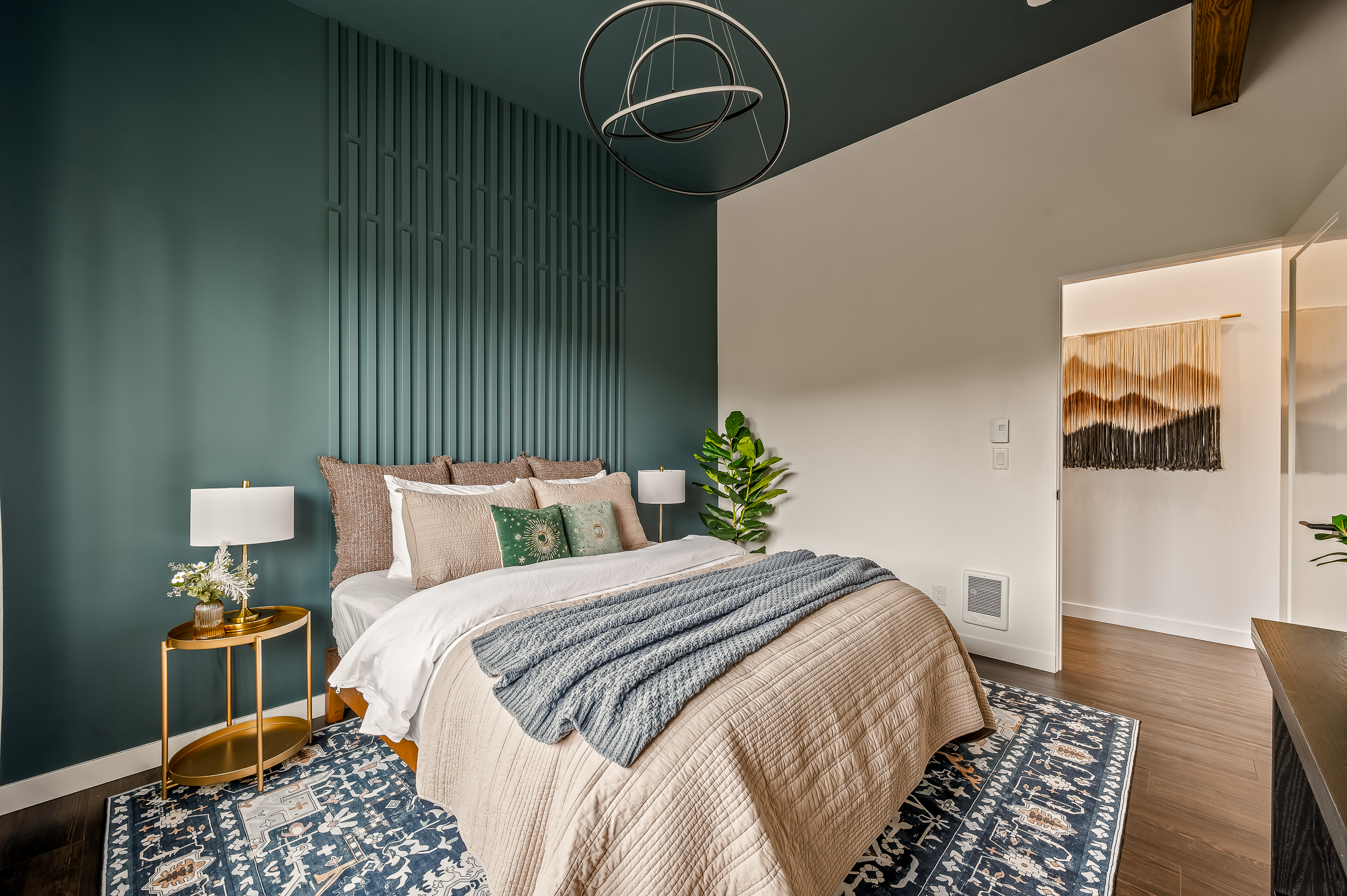 Bedroom #1 of 2: Queen bed, mountain views, Smart TV