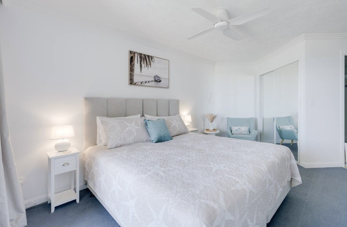 Studio King Bed