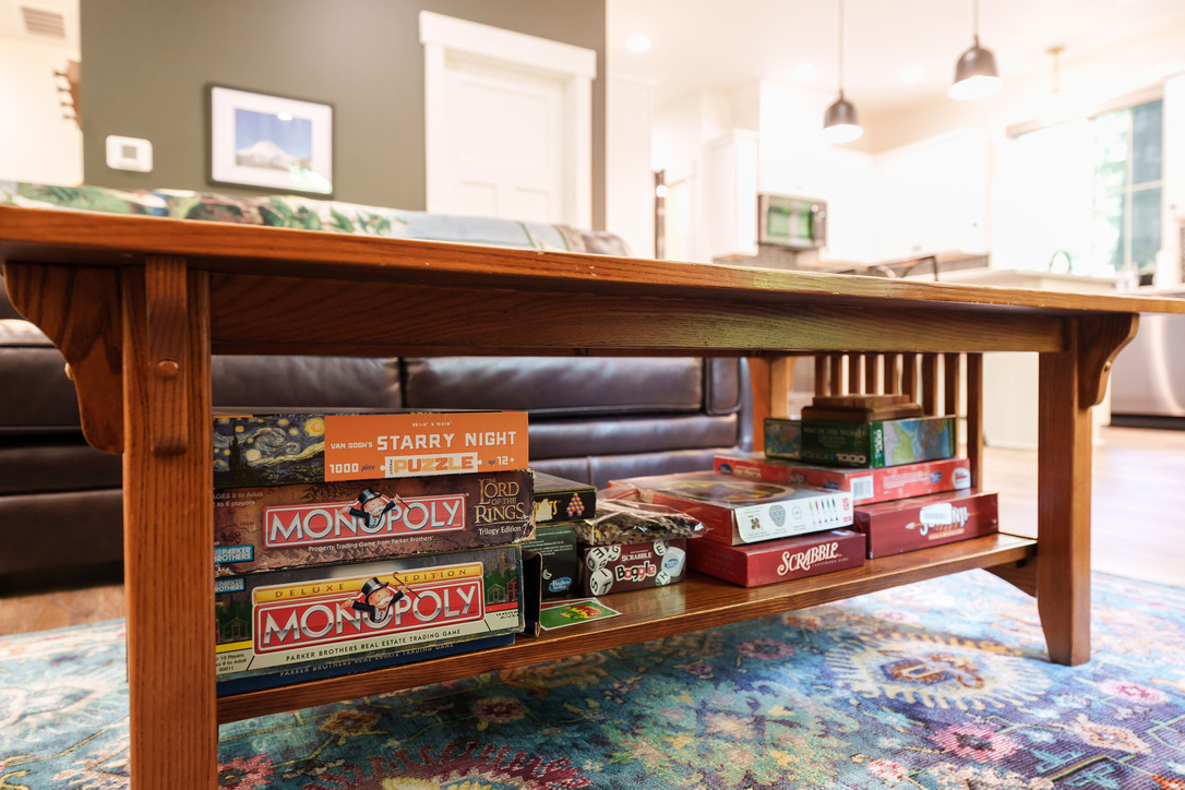 Mt Hood Hideaway Living Room Games