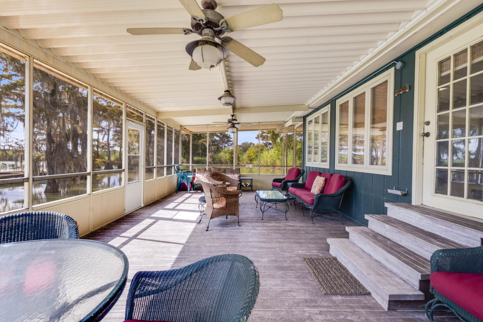 Screened in Back Porch