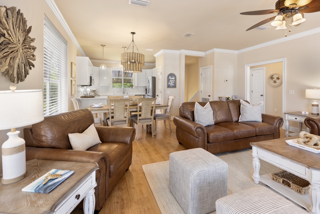 Living Room (2nd Floor)