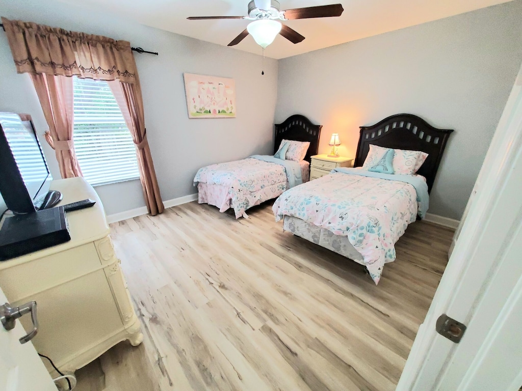 TWIN Bedroom