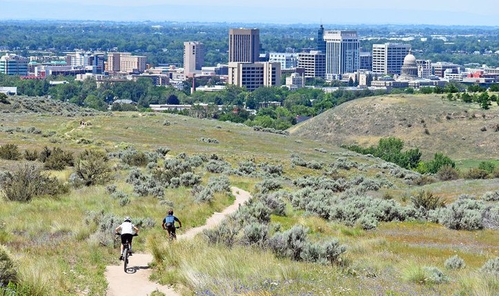 If you enjoy mountain biking, there are lots of paths minutes away 