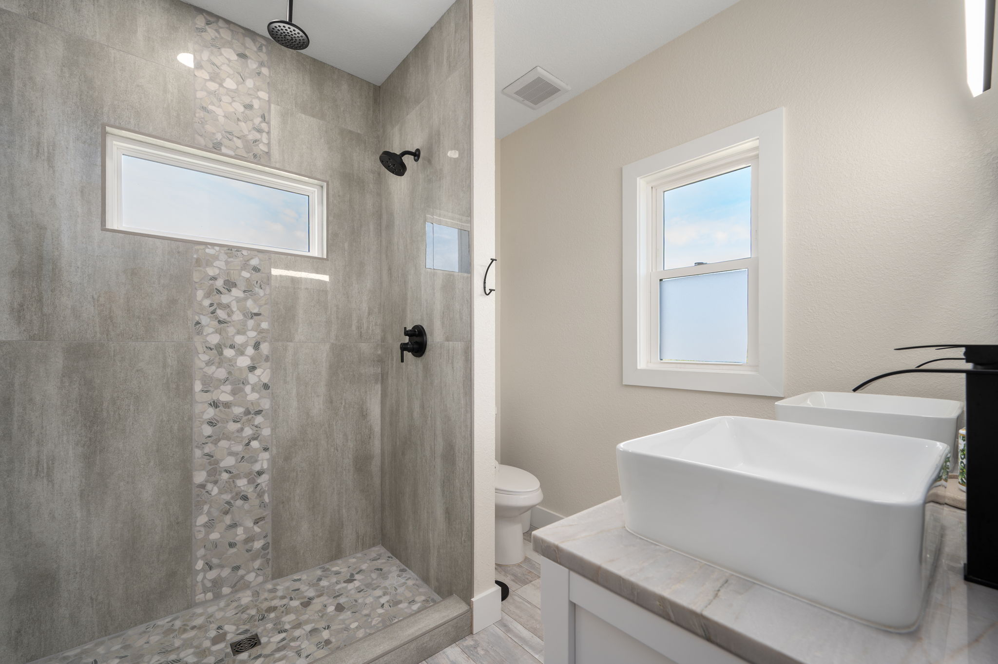 Modern Bathroom!