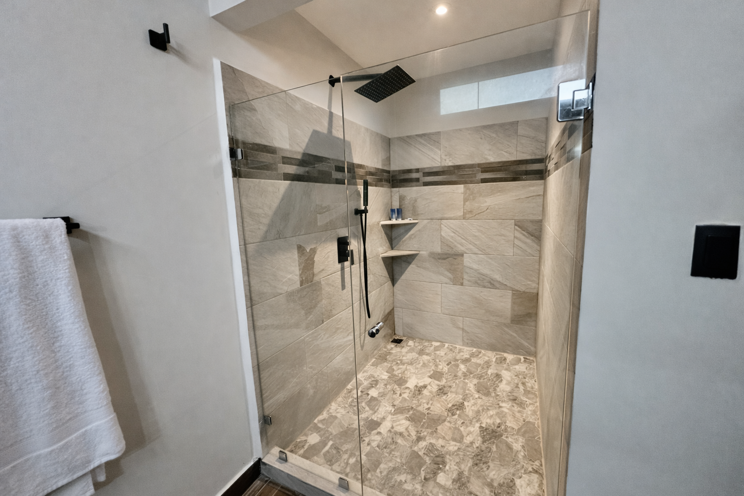 Large Rain Showers in Every Suite