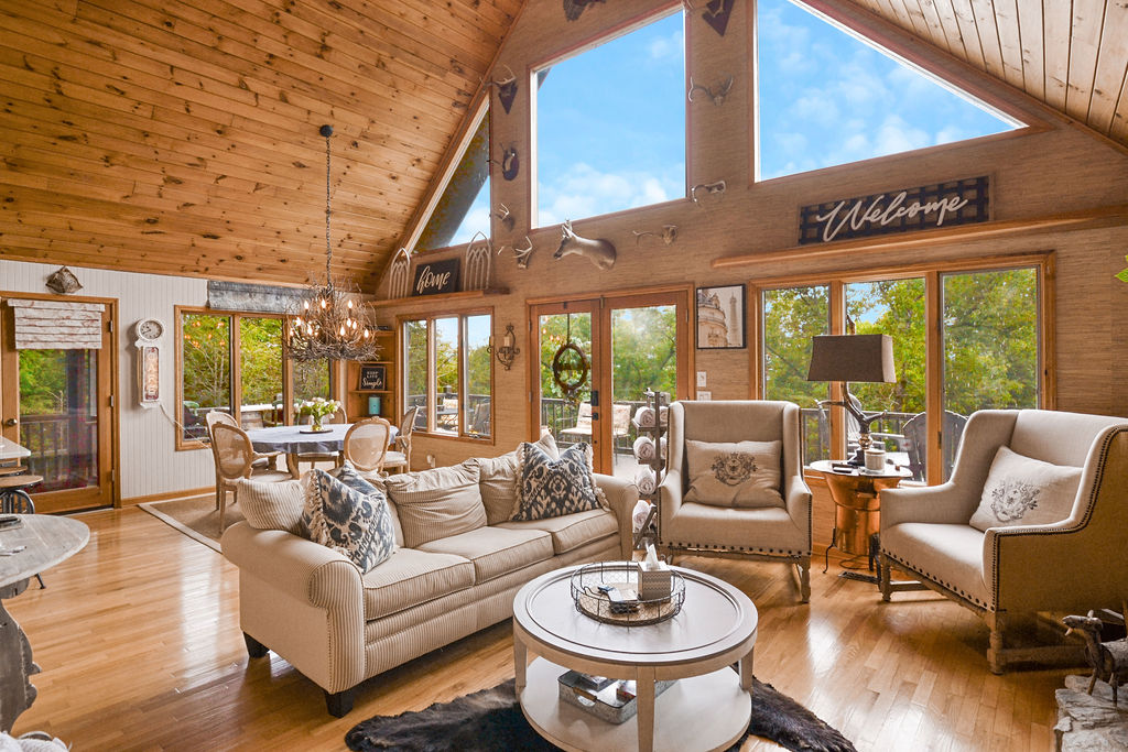 Spacious Living Room with Amazing Mountain Views