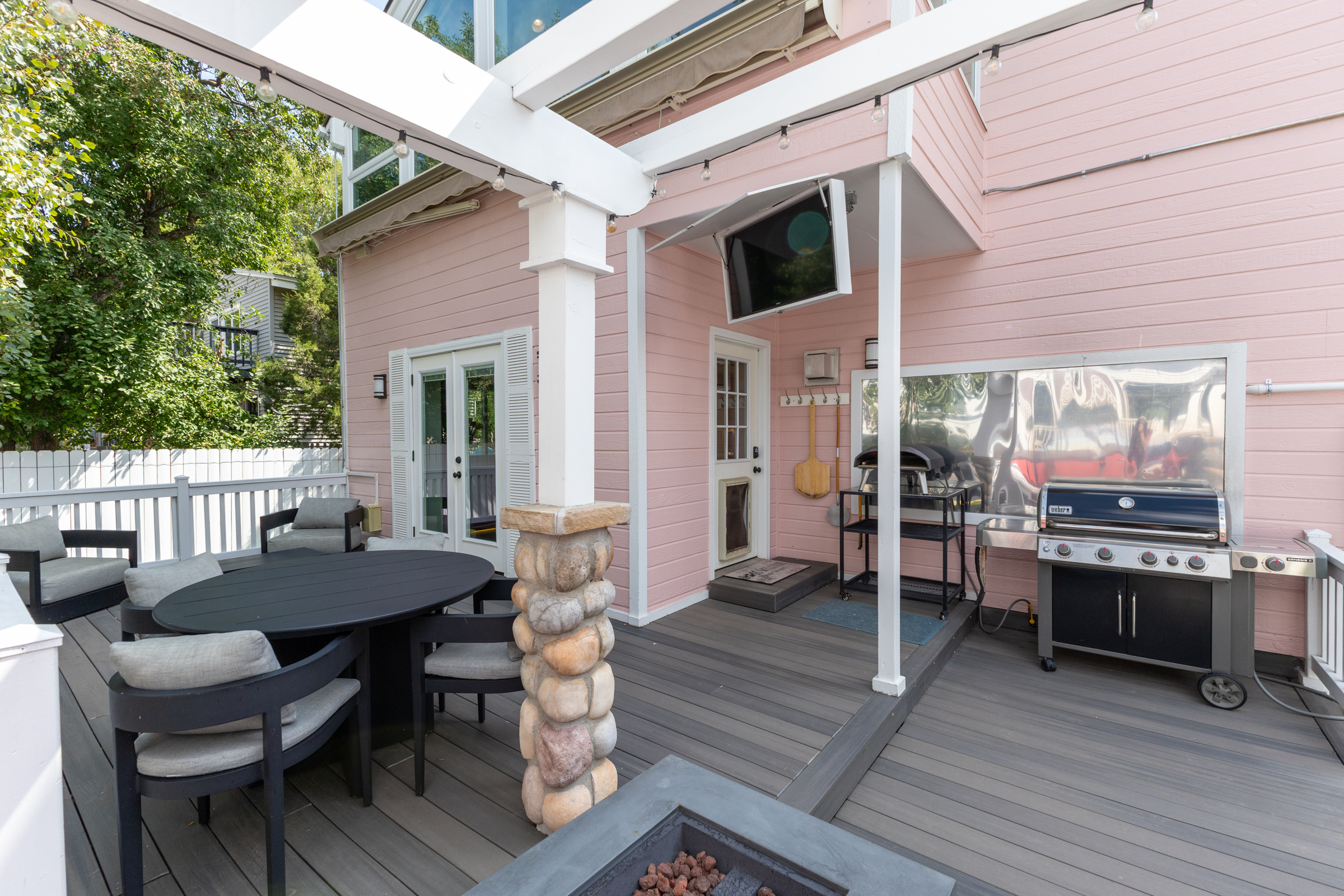 Back Patio | Gas Grill | TV | Outdoor Furniture