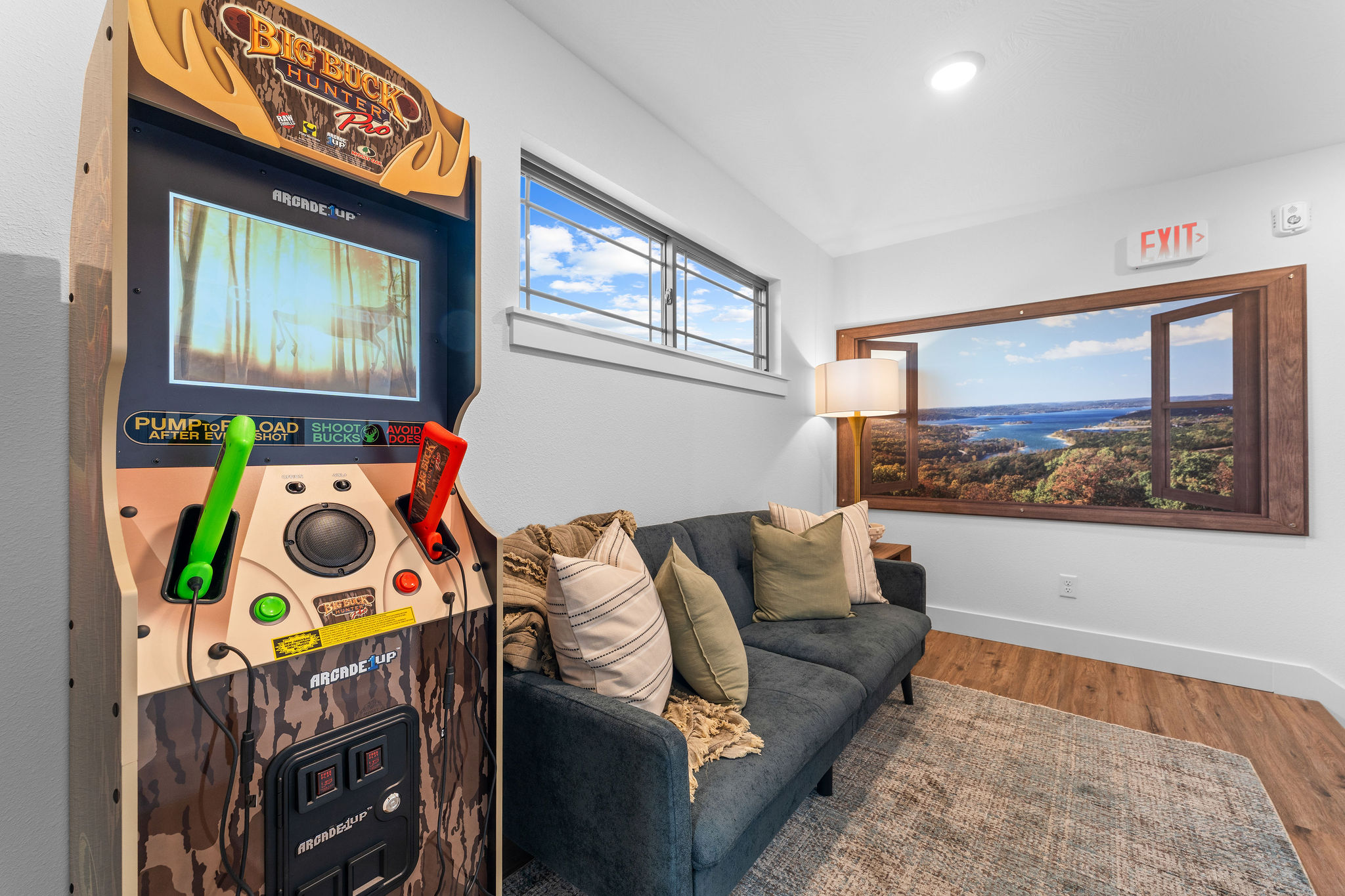 This loft area will have you dreaming of nature, the Ozarks and Table Rock Lake.