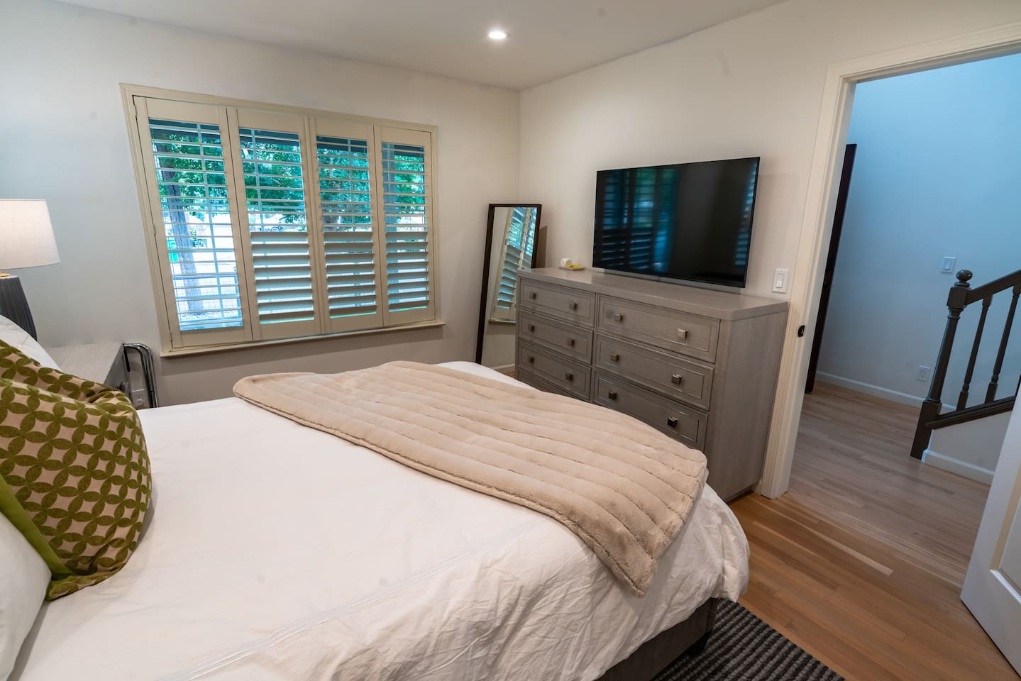 Bedroom 4 with queen bed and smart TV