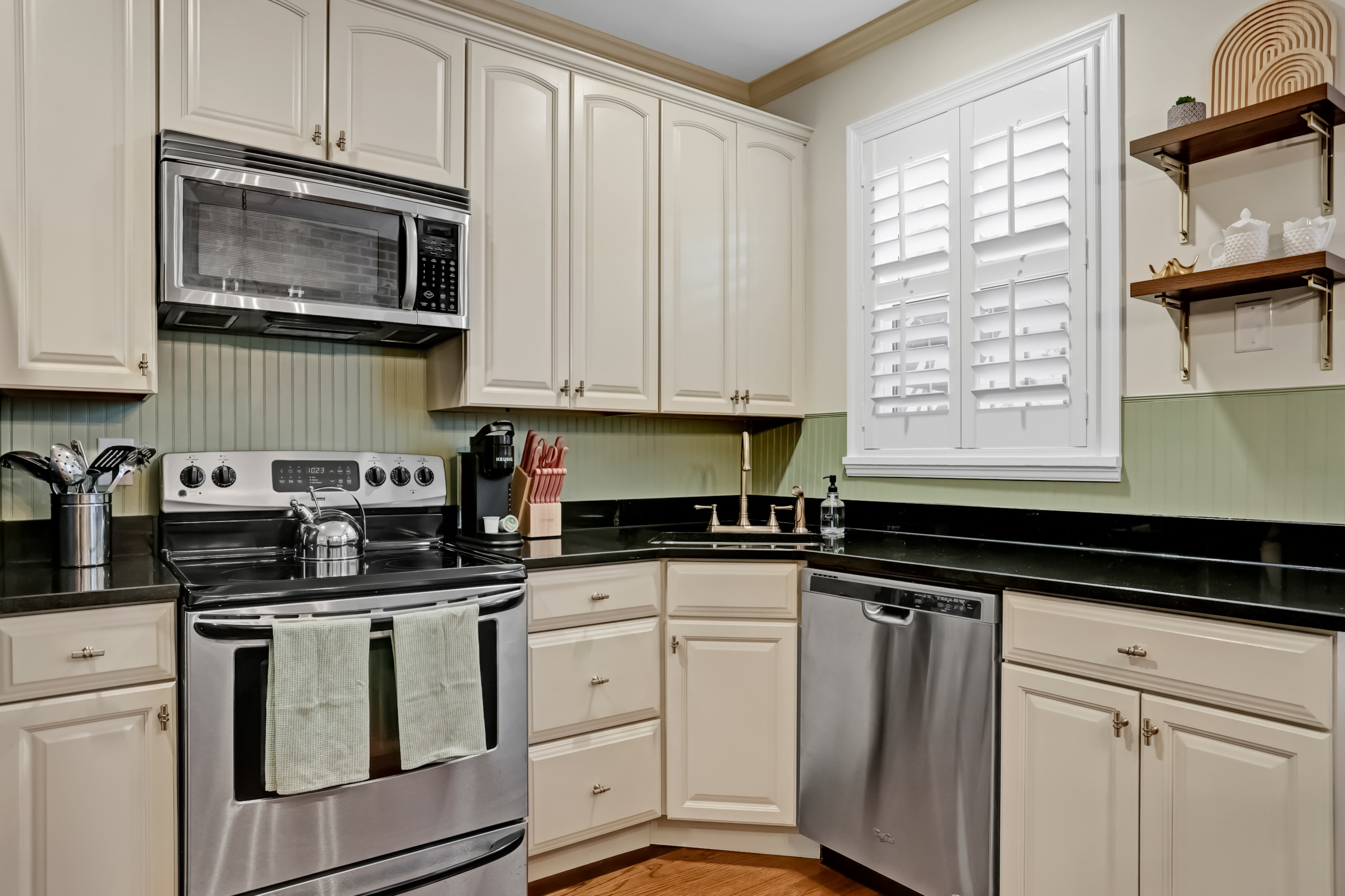 Everything you need—coffee maker, fridge, stove, and more.