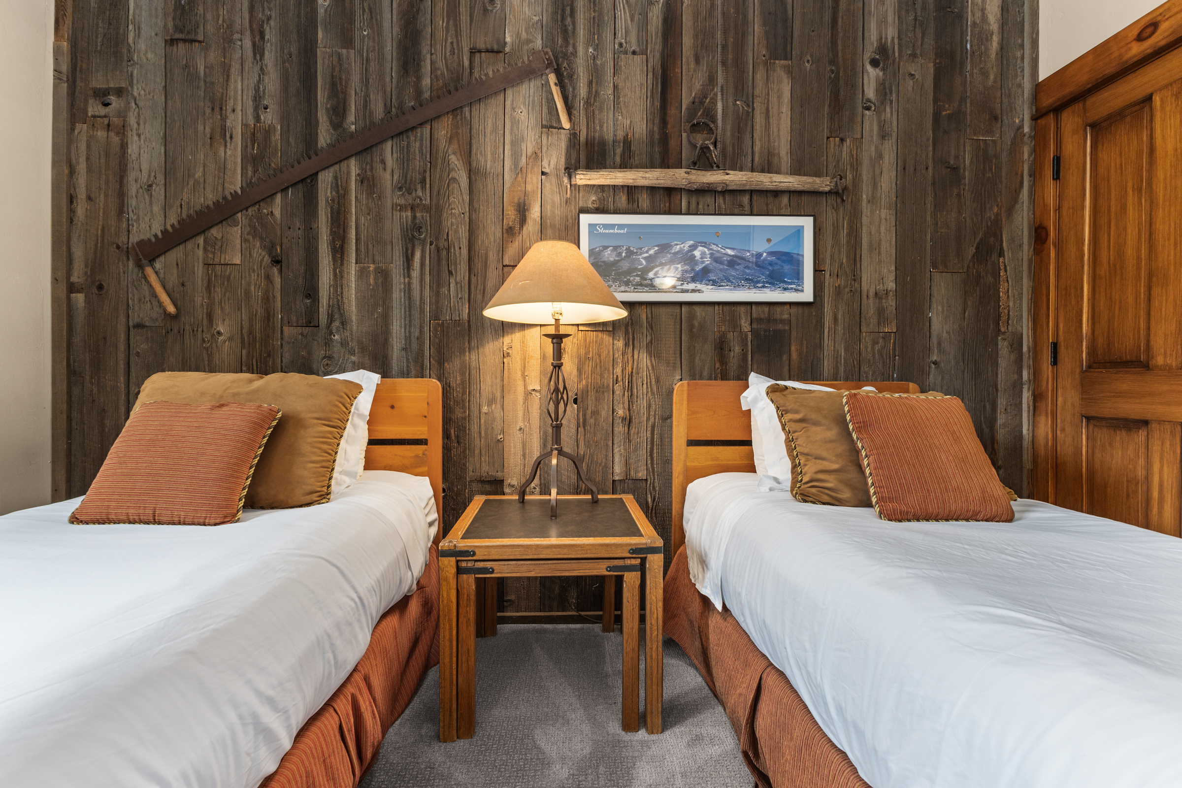 Bedroom 2 | 2 Twin Beds