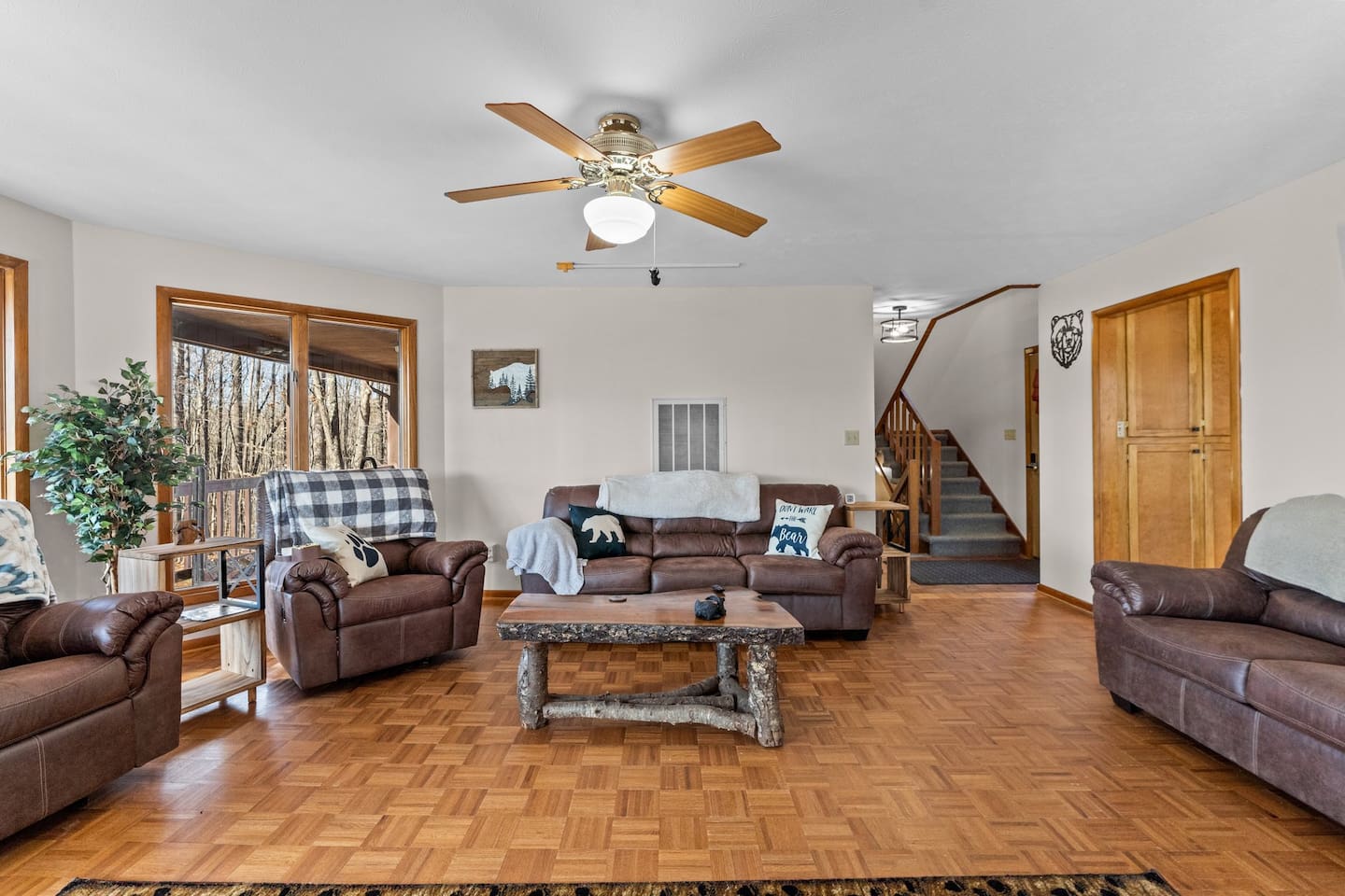Living Room: Bright space with comfortable seating, perfect for relaxation after outdoor adventures!