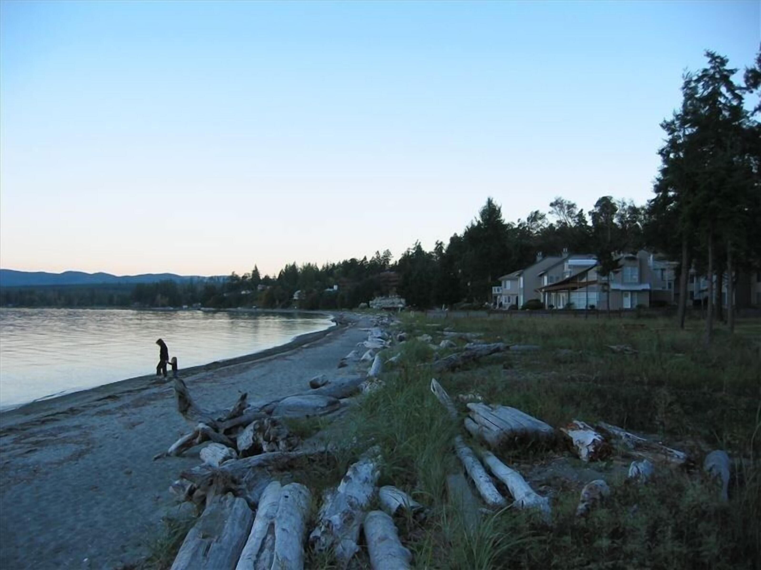 Your neighbour is Rathtrevor Provincial Park!