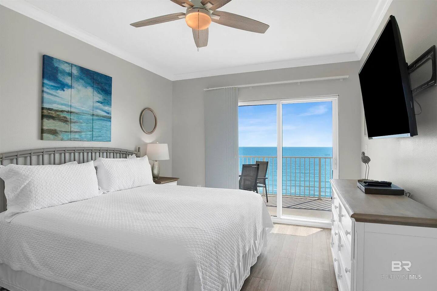 Primary Bedroom w/ King Bed