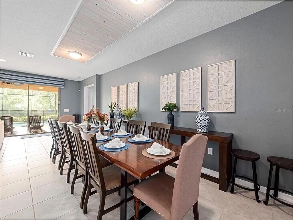 From formal dinners to casual dining, you'll make wonderful memories here
