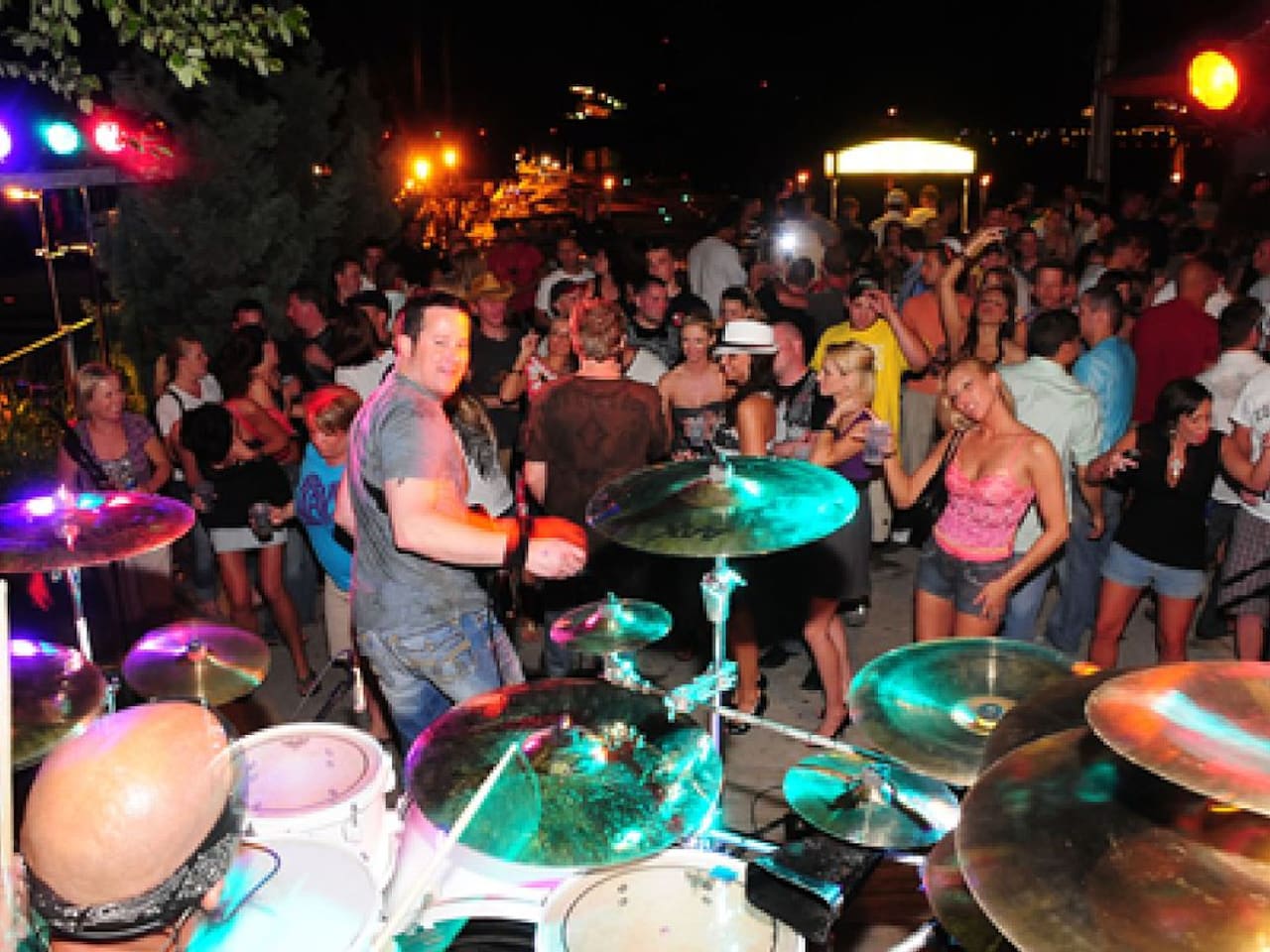  Nightlife in Osage Beach