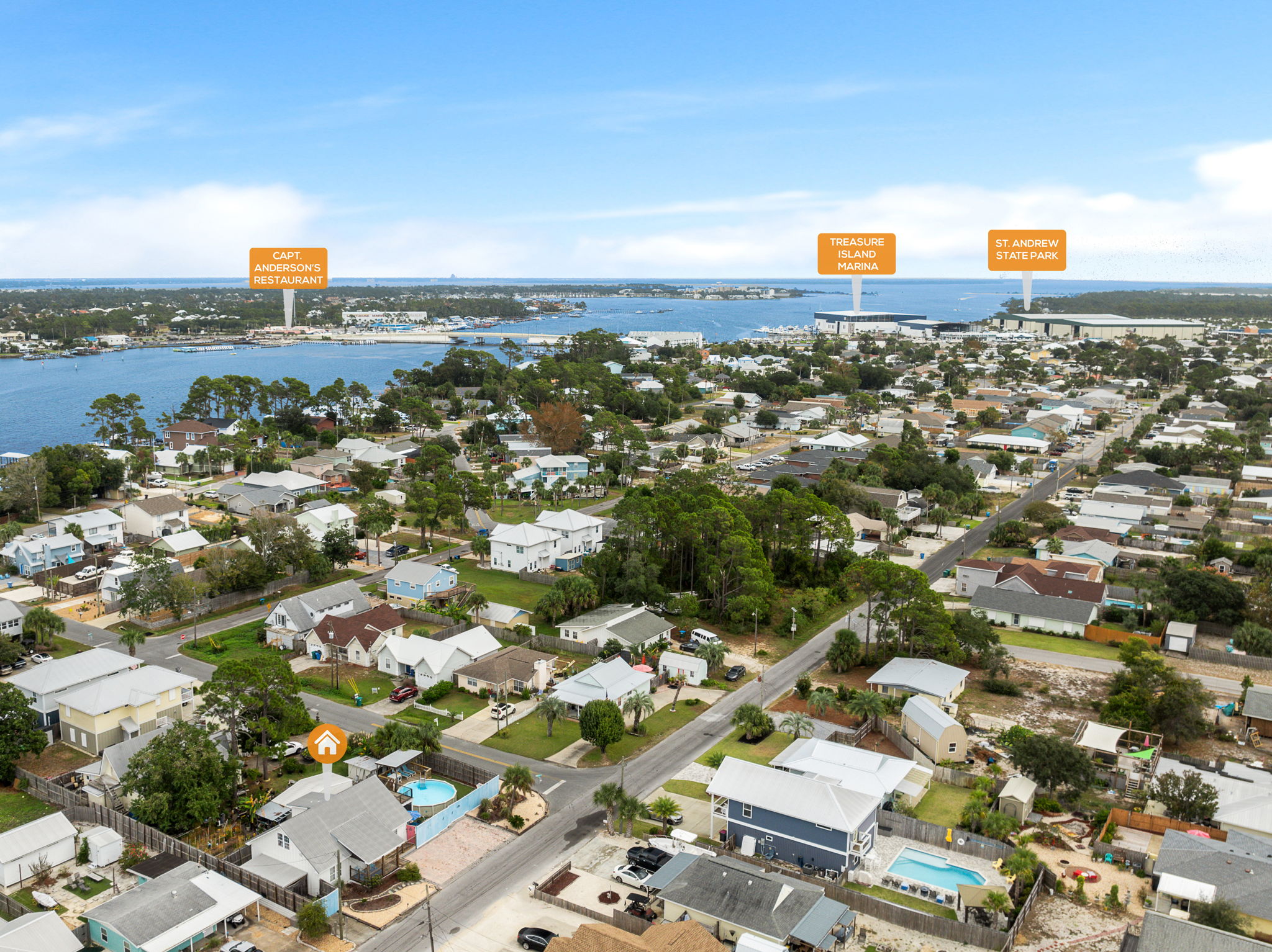 Aerial, street view, dual-water proximity