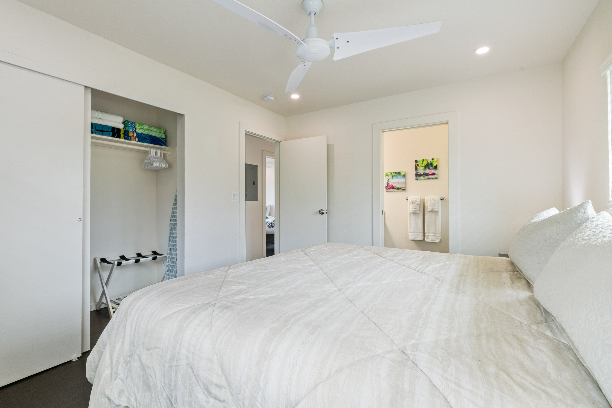 King Bedroom + A/C + Ensuite Half Bath