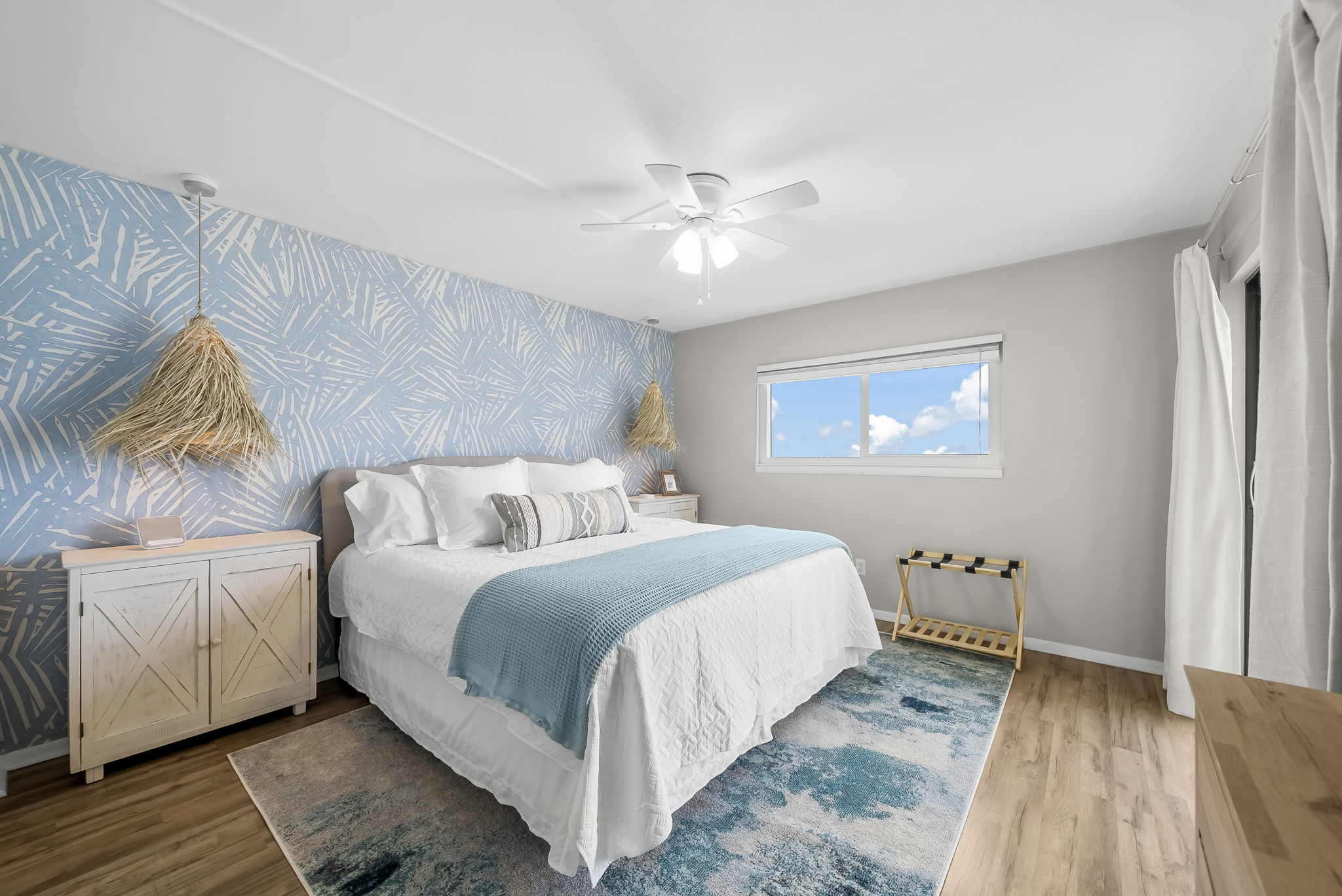 The Master bedroom provides ultimate comfort for a wonderful and rejuvenating nights sleep. Complete with USB chargers and a sound machine, you'll be cozy as a clam!
