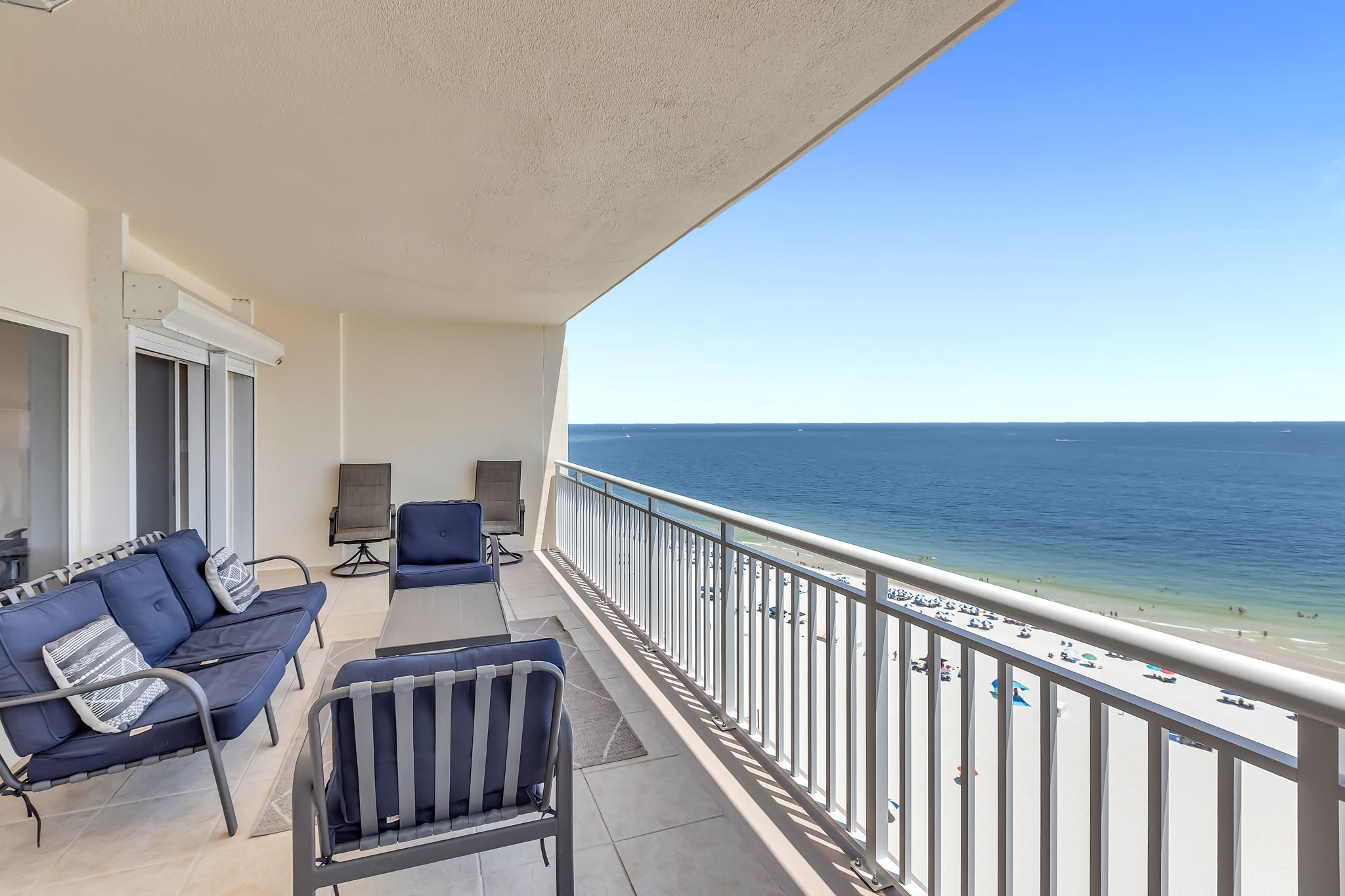 Enjoy your morning coffee or evening cocktails with the mesmerizing ocean as your backdrop.  This balcony is the perfect place to unwind.