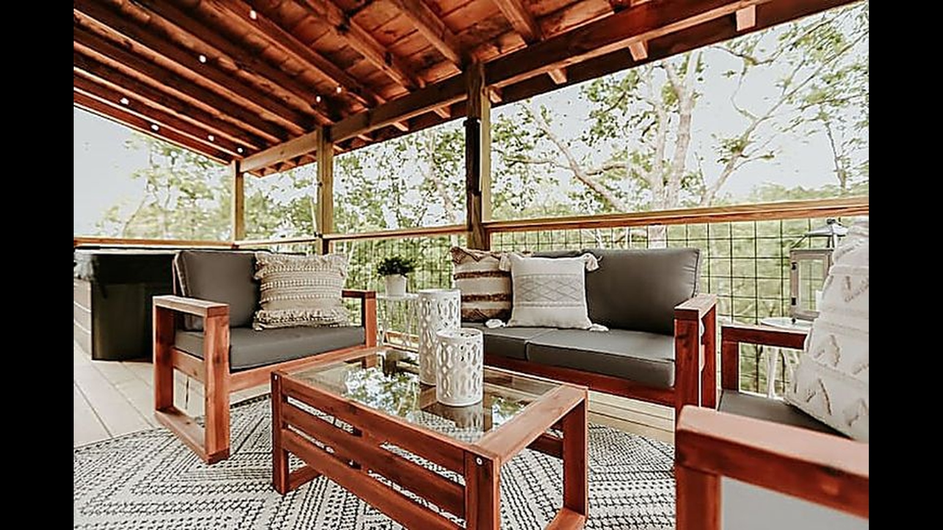 A welcoming glimpse of your mountain escape, wrapped in warm wood and surrounded by nature