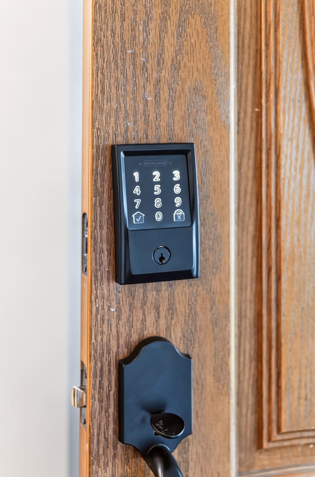 You will be given a personalized code for your length of stay.  Simply enter the provided 4 digit code and the door will open.  When leaving, you only need to hit the lock button.  Please confirm the lock has been engaged before leaving.