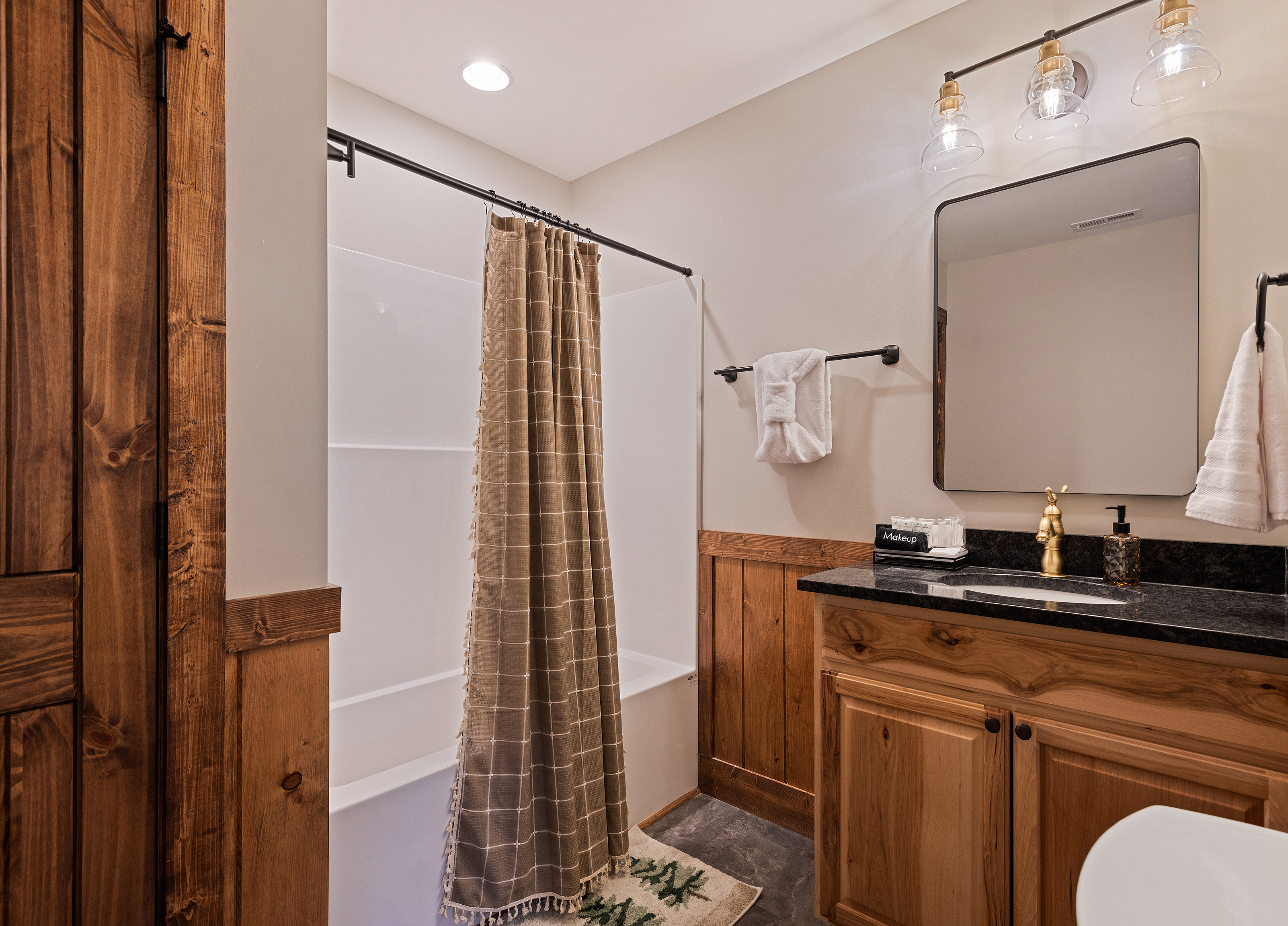 Upstairs Bathroom #2