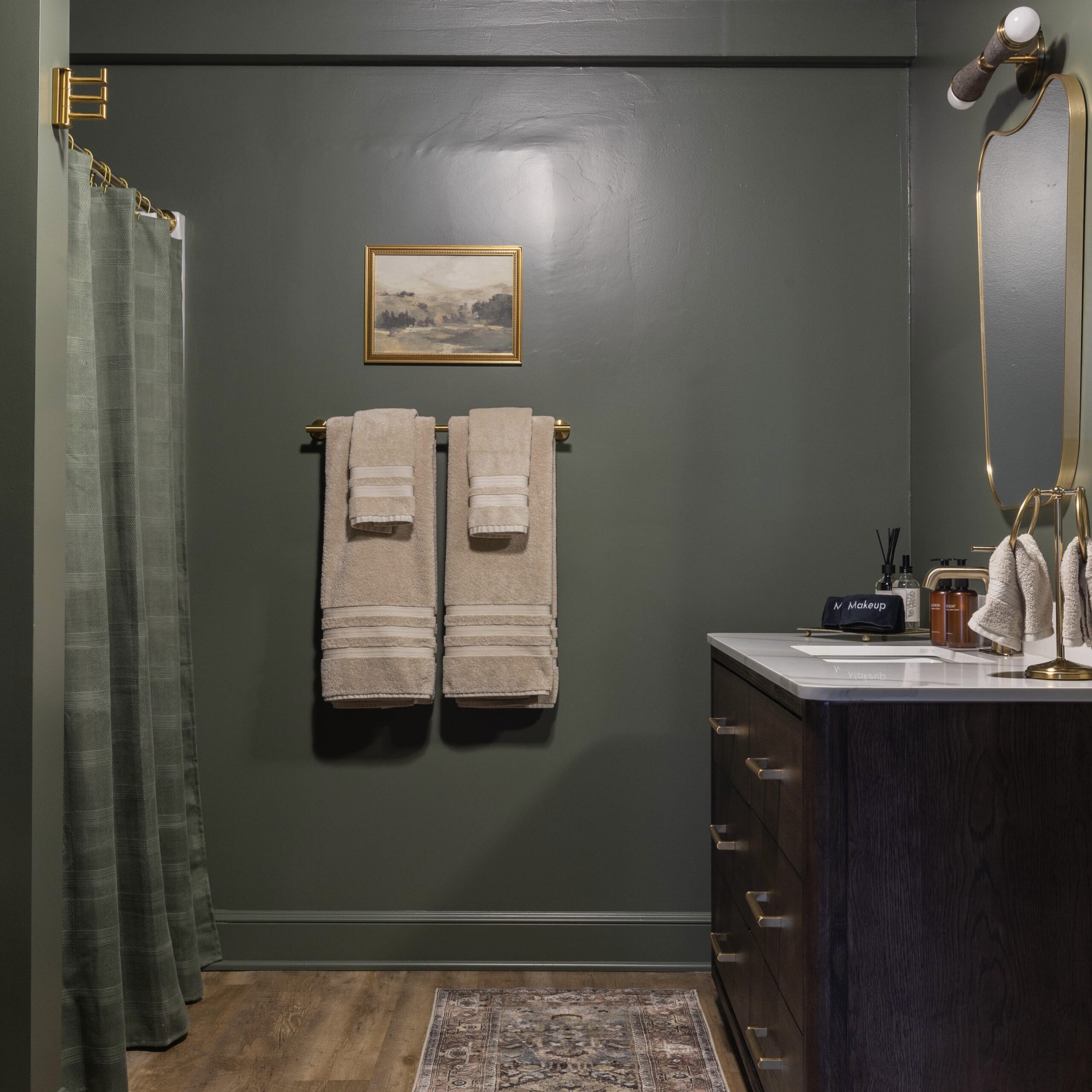 Main Floor Full Bath 1