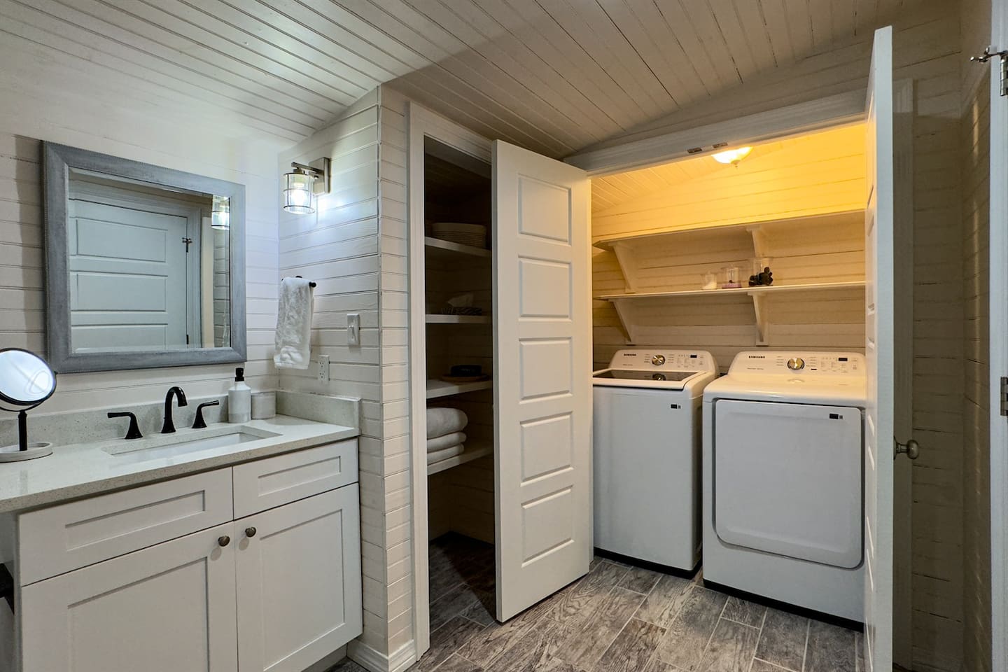 Convenience at its best—laundry and bath in one stylish setup.