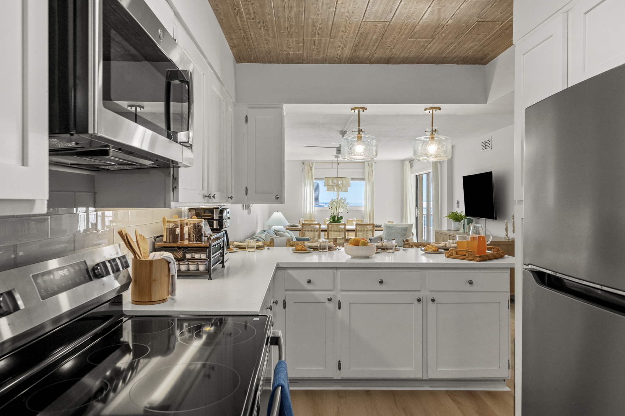 Fully stocked kitchen equipped to satisfy all your beachside cravings, from morning coffee to sunset dinners.