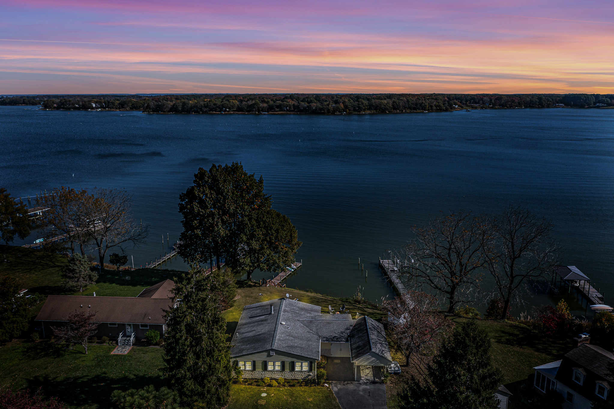 You will be steps away from the Nomini for all the fun water activities you can think of and gorgeous sunsets.